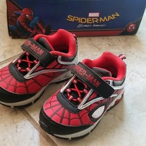 Spiderman shoes toddler size 7